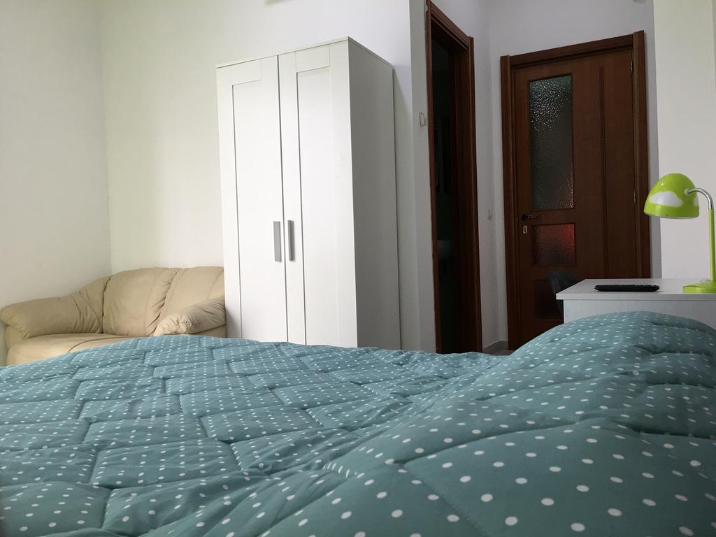 Floor Rentrooms Affittacamere 3*