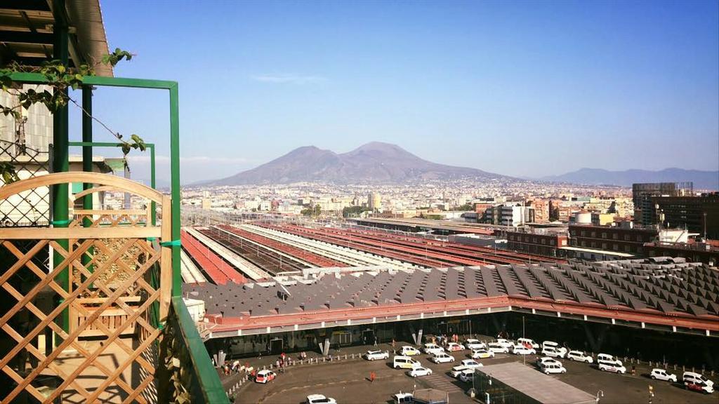 Floor Rentrooms Napoli