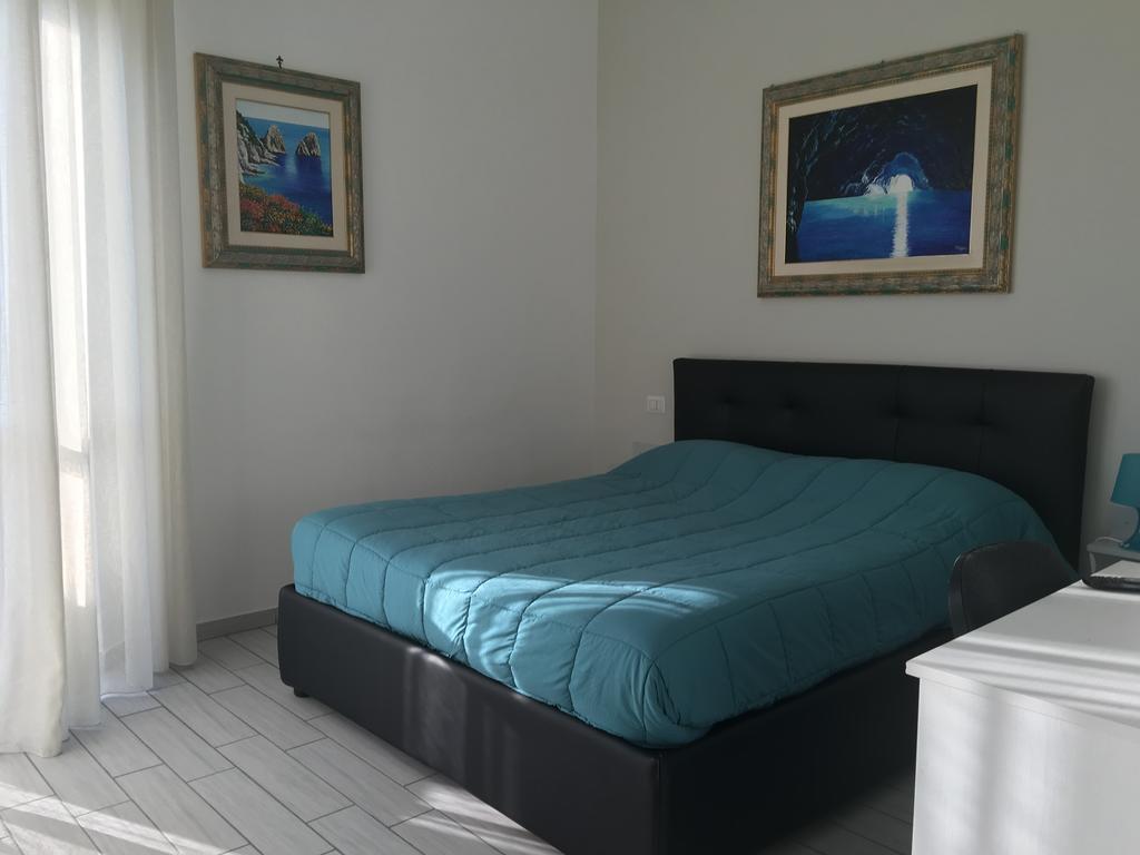 Pensión Floor Rentrooms 3*